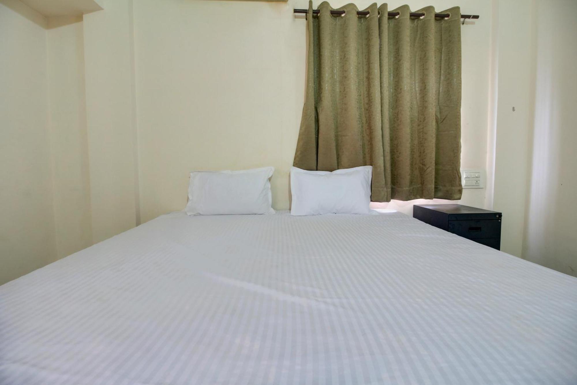 Hotel O Elite Inn Koradi Bagian luar foto
